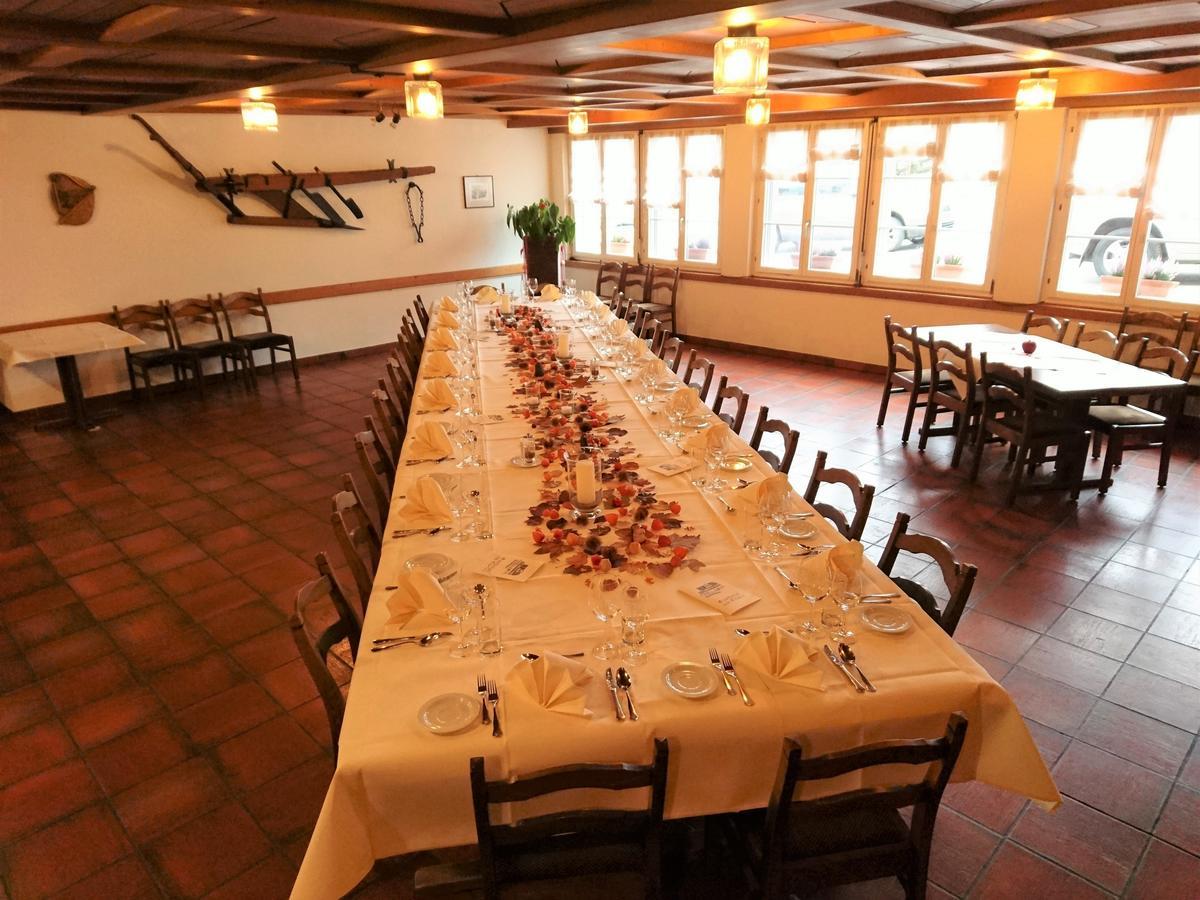 Gasthaus Zum Ochsen Neuhaus المظهر الخارجي الصورة